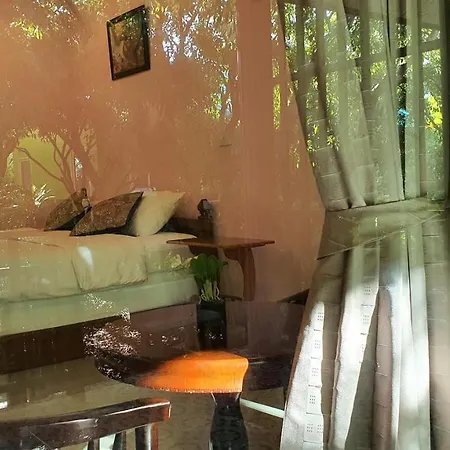 Appartement Warakorn Baansuan Amphawa Extérieur photo