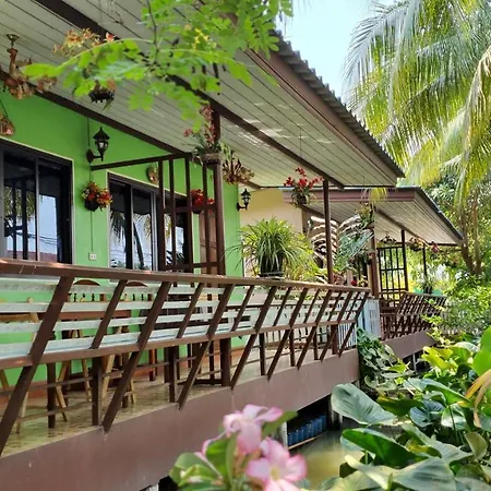 Appartement Warakorn Baansuan Amphawa Extérieur photo