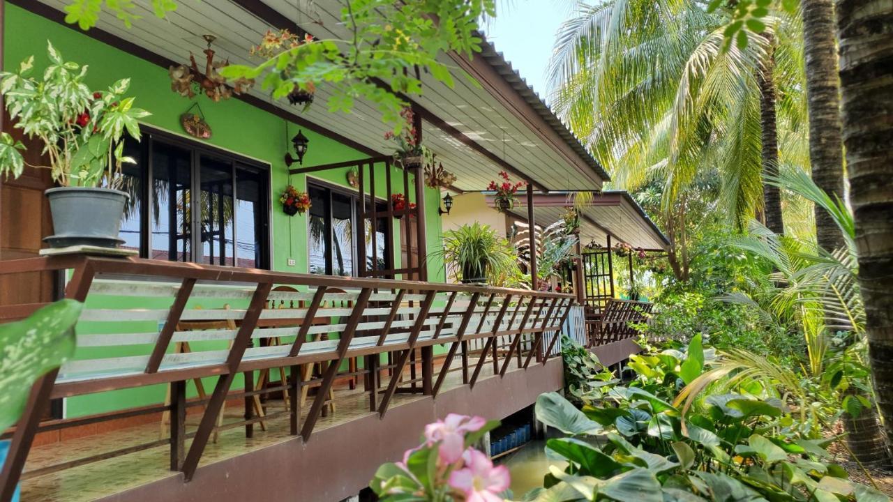 Warakorn Baansuan Séjour chez l'habitant Amphawa
